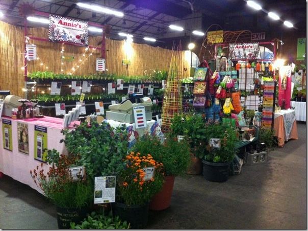 annies annuals booth