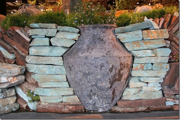 wall garden ideas Stone Wall Garden Design Ideas | 604 x 404