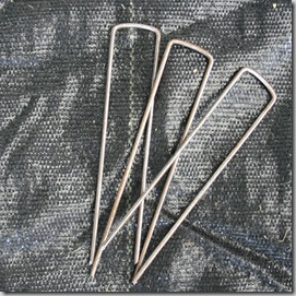 Landscape fabric pins