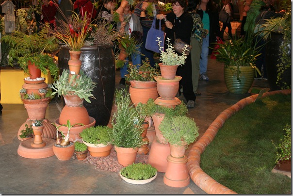 interesting ways with terra cotta pots